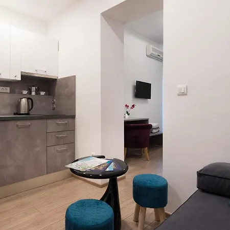 Beachfront Apartments Zanic Podstrana Exterior photo