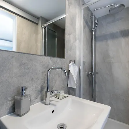 Beachfront Apartments Zanic Podstrana Exterior photo
