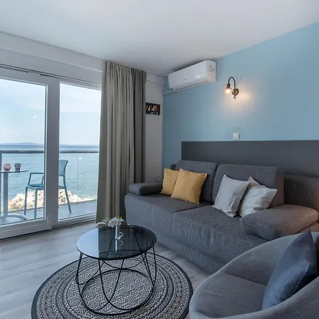 Beachfront Apartments Zanic Podstrana Exterior photo