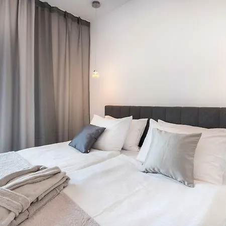 Beachfront Apartments Zanic Podstrana Exterior photo