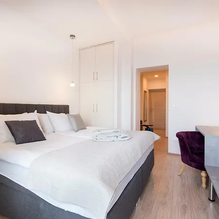 Beachfront Apartments Zanic Podstrana Exterior photo