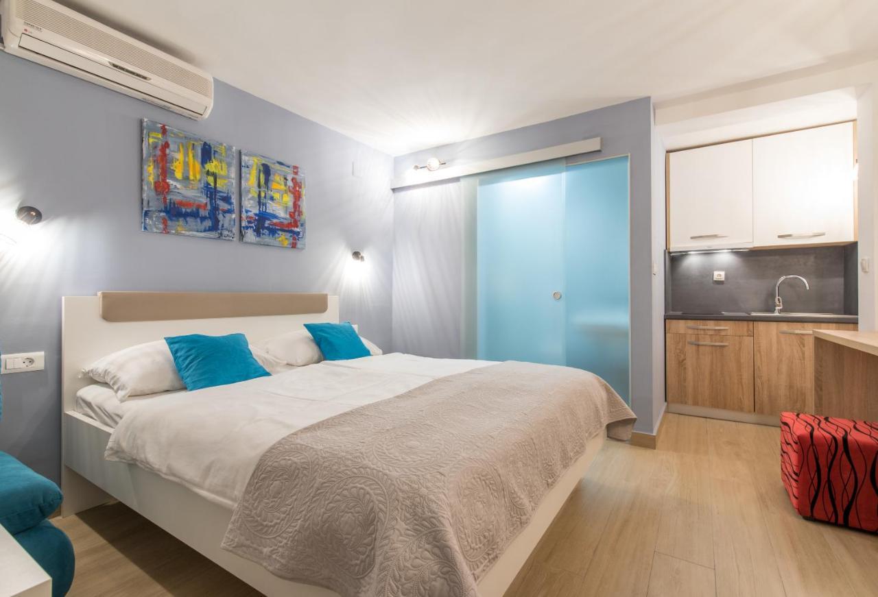 Beachfront Zanic * Podstrana