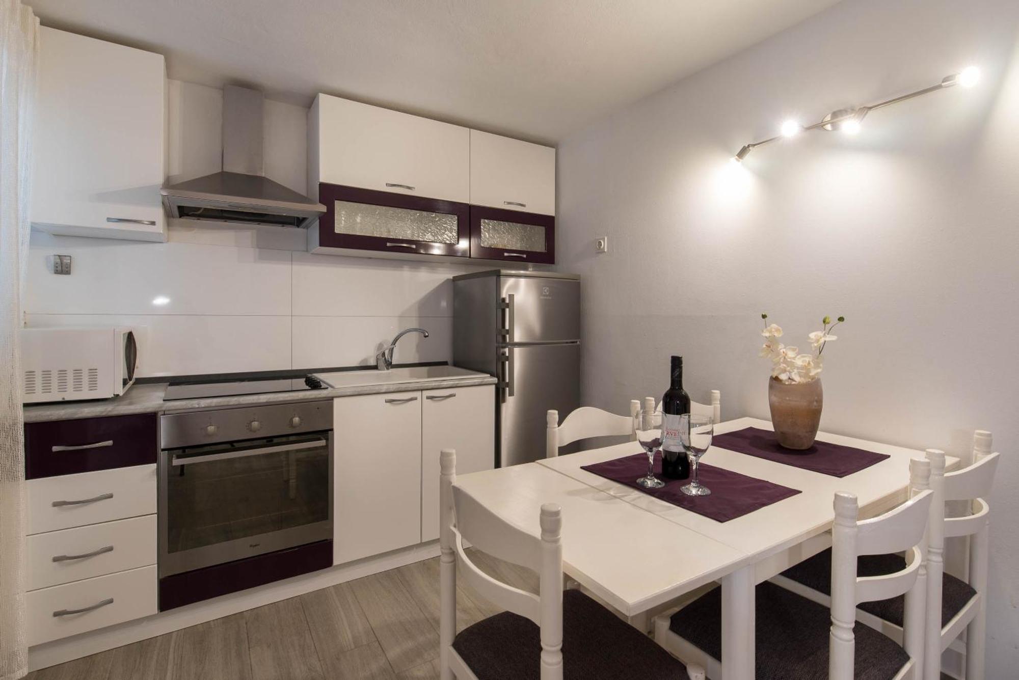 Beachfront Zanic * Podstrana